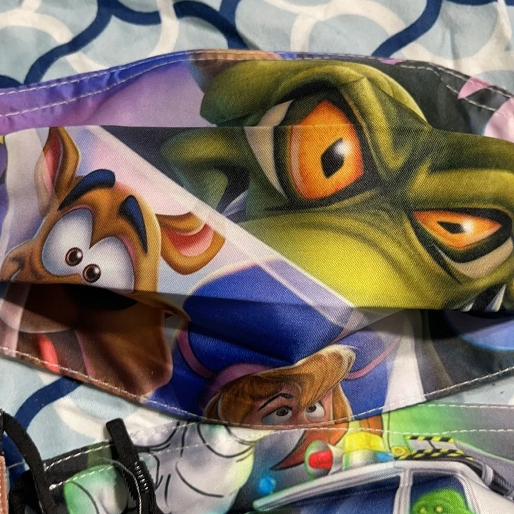 New set/3 Scooby Doo face masks